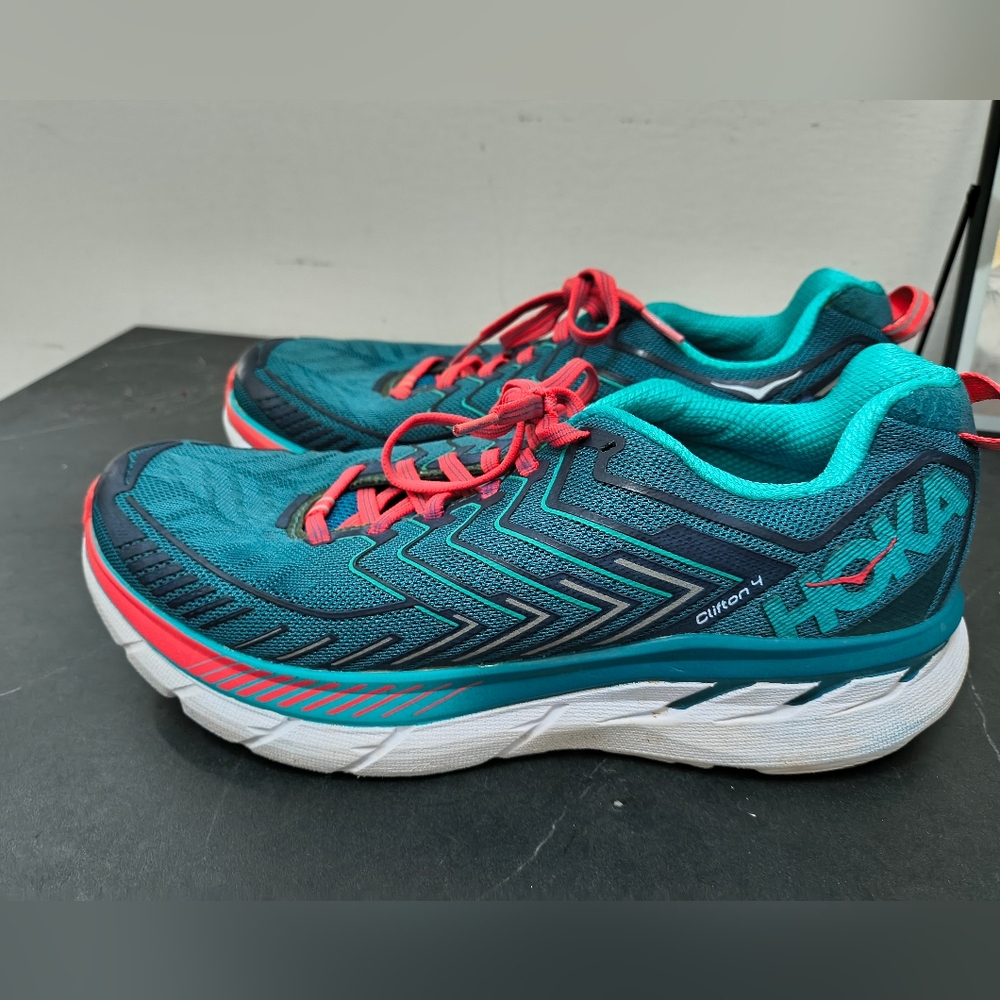 Hoka Women's Clifton 4 Sneakers